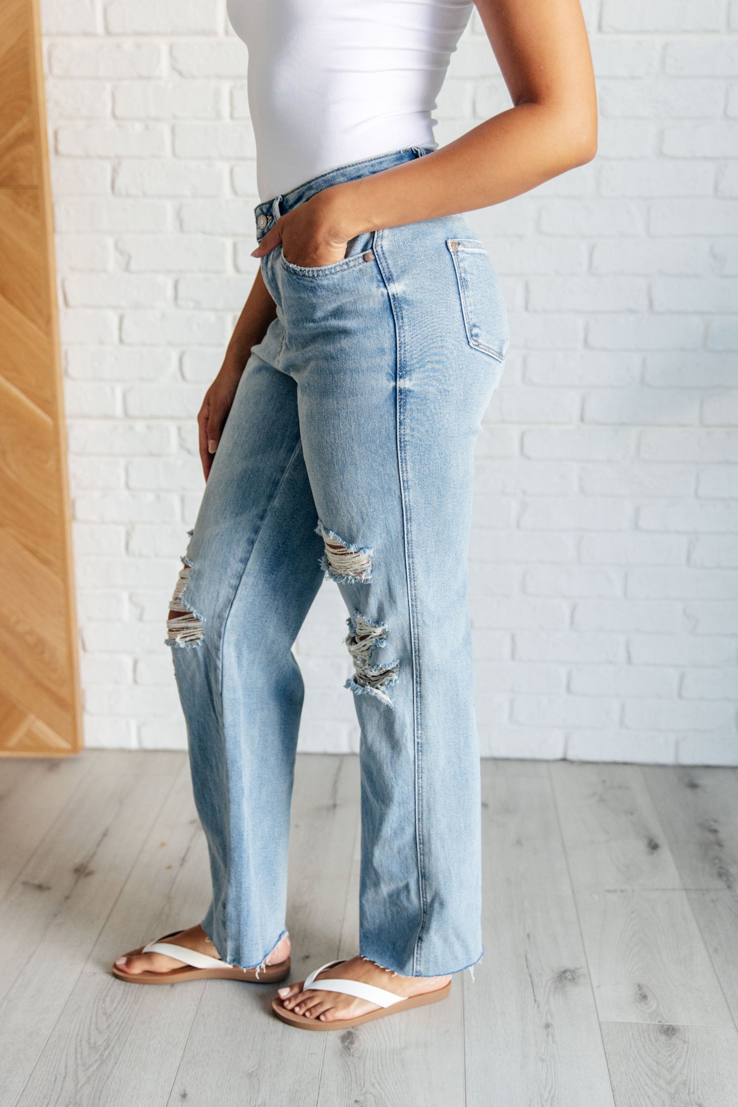 High Rise Distressed Straight Jeans in Light Wash