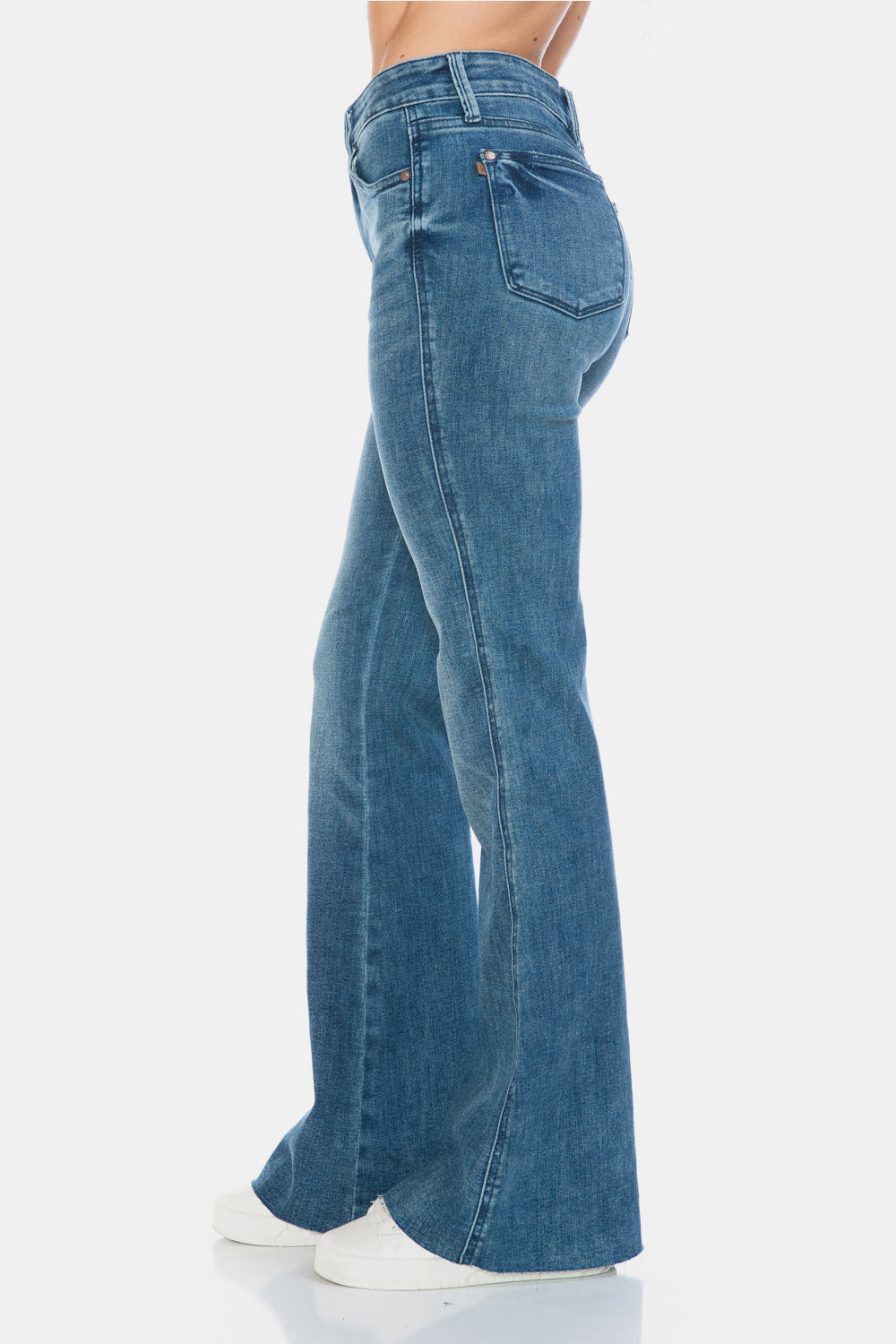 High Rise Flare Jeans in Medium Wash